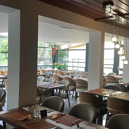 Hotel Buffet De La Gare 3*